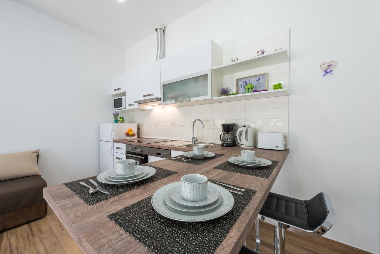 Apartment Elena *